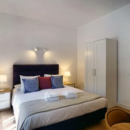 Comfy 4*