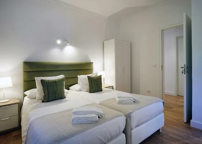 Comfy Nocleg ze śniadaniem 4*